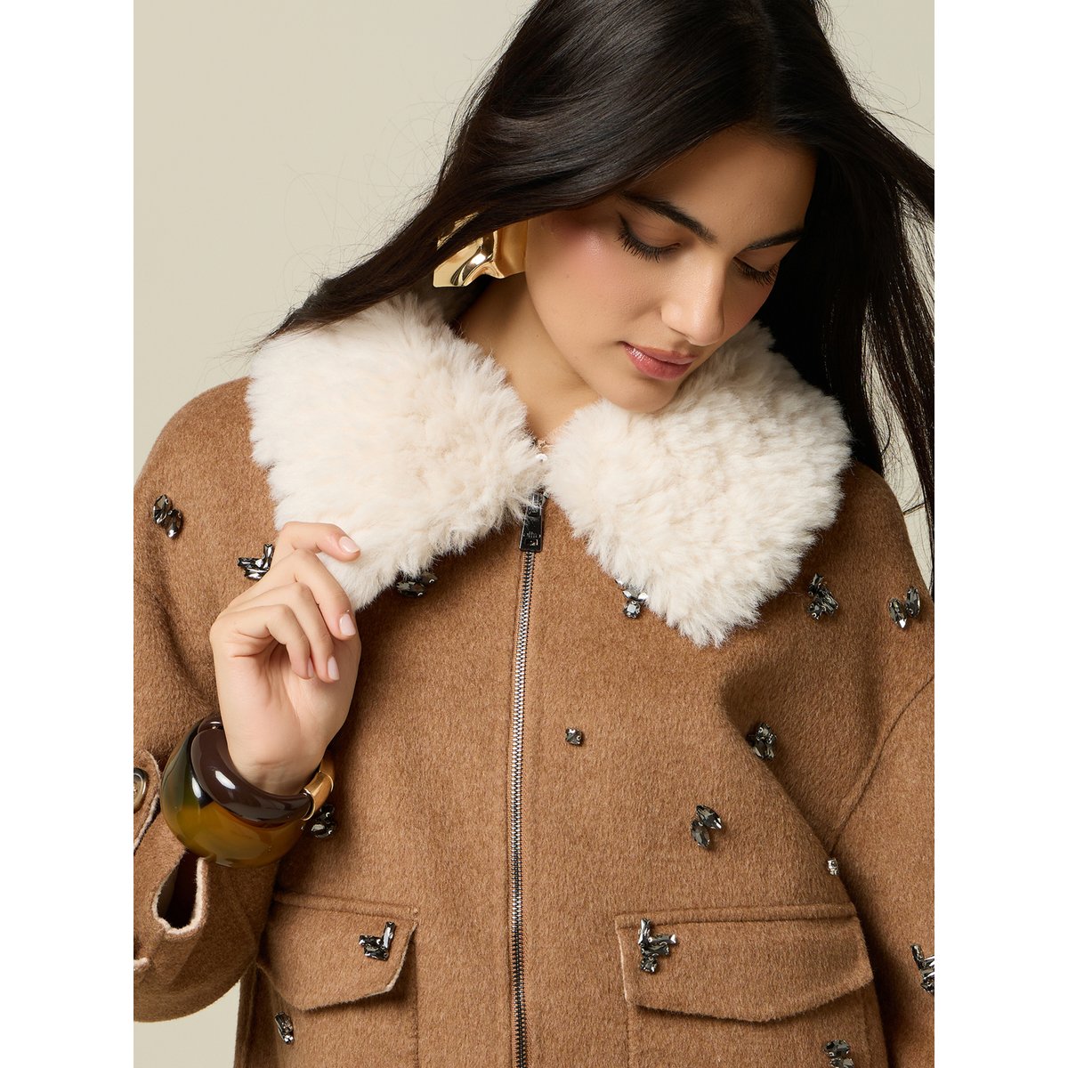 Blouson à clous beige, OLTRE