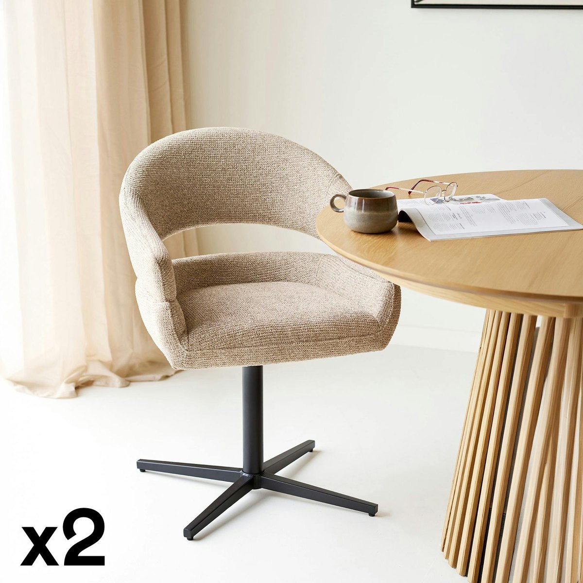 Chaise pivotante moderne en tissu (lot de 2) MONTREUX) beige / noir, PIER IMPORT