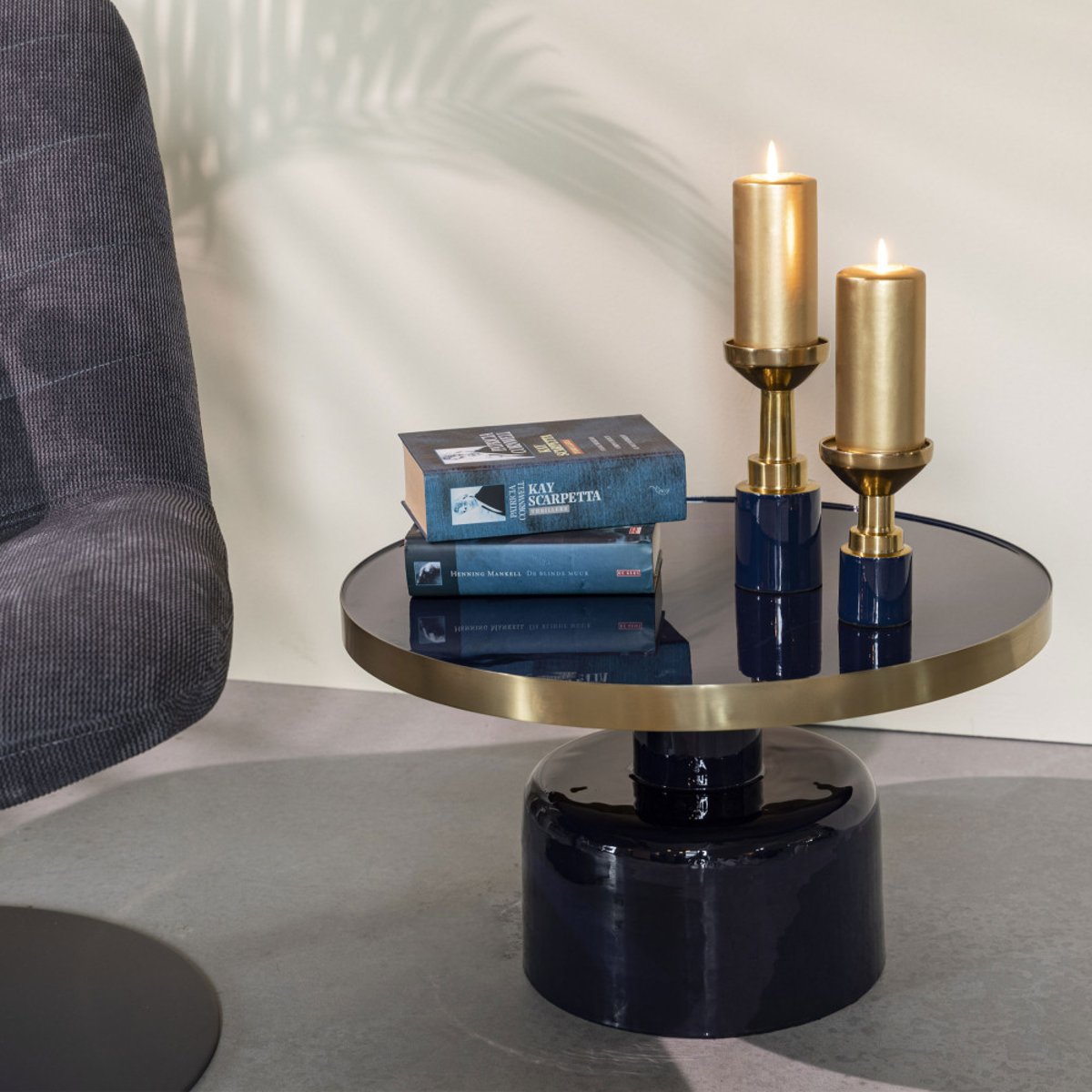 Table basse design en métal - GLAM bleu foncé, ZUIVER