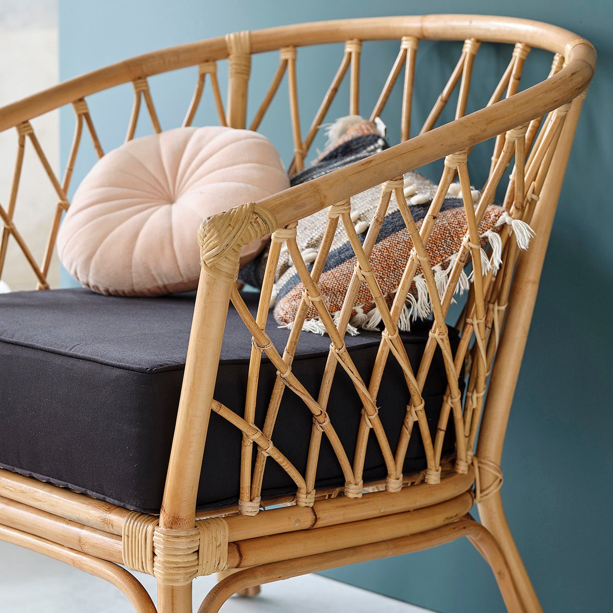 Fauteuil en rotin, coussin inclus  PAOLA naturel, BERAH GETAH