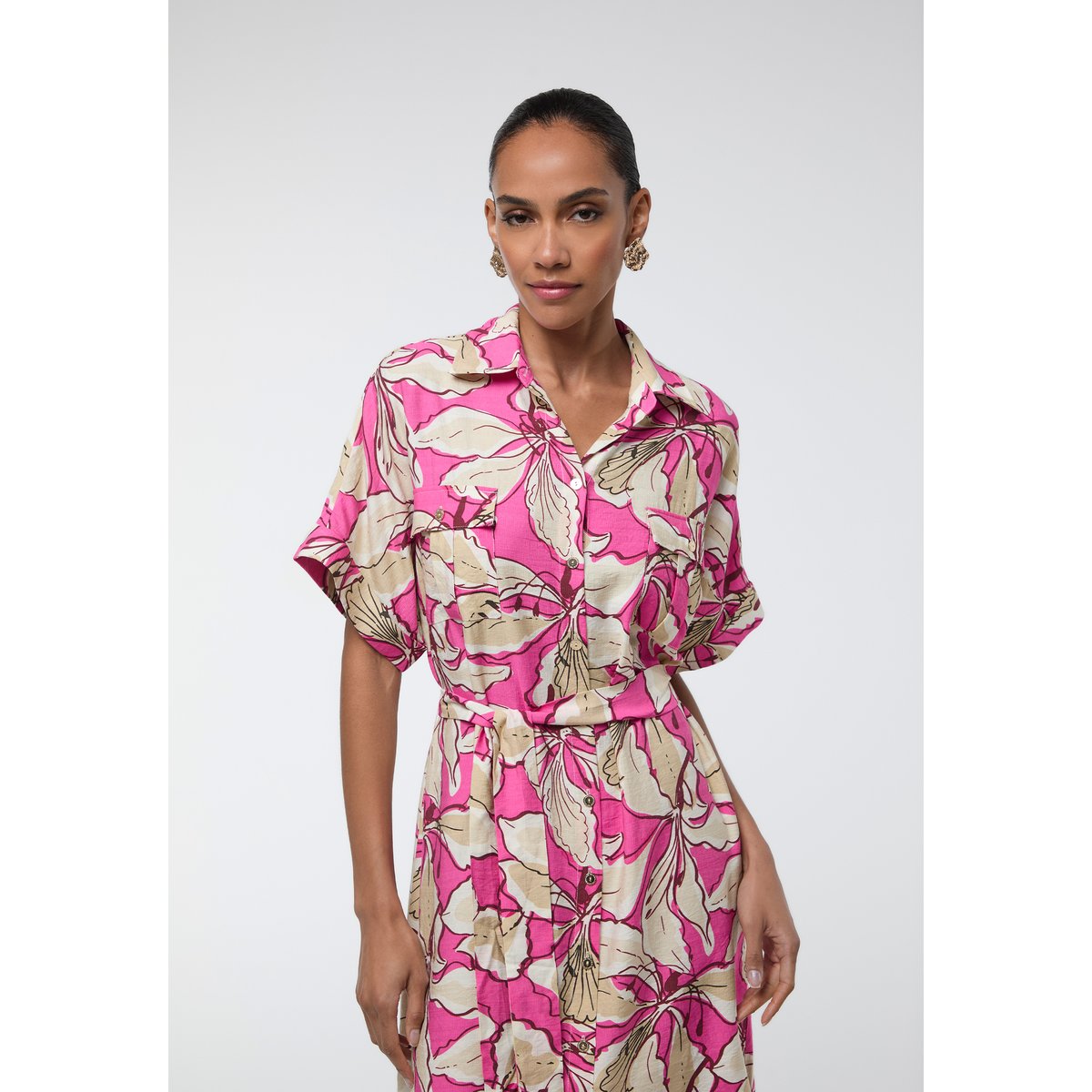 Robe imprimé floral boutonnée à ceinture rose, LOLA CASADEMUNT