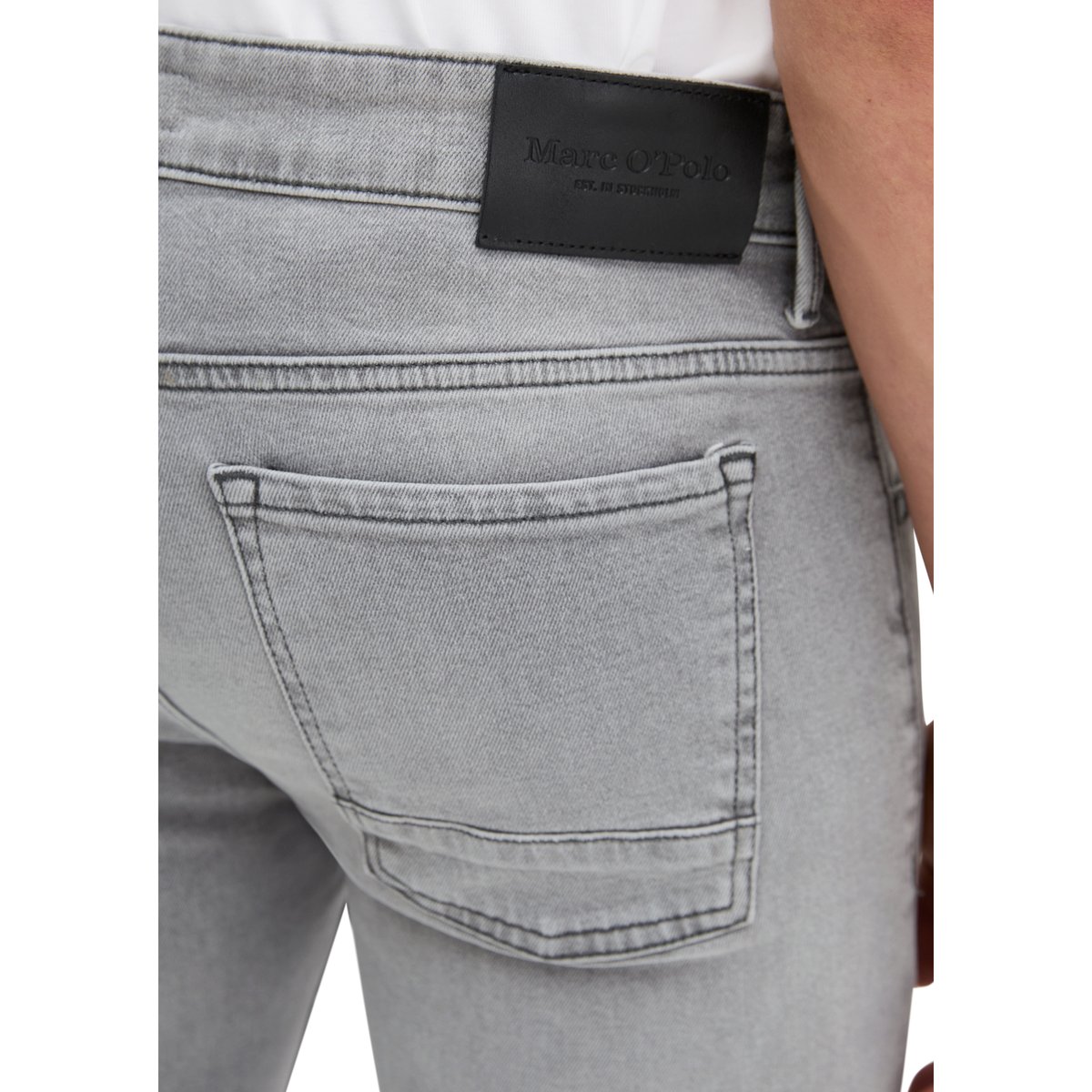 Jeans modèle Sjöbo shaped en coton bio mélangé gris, MARC O'POLO
