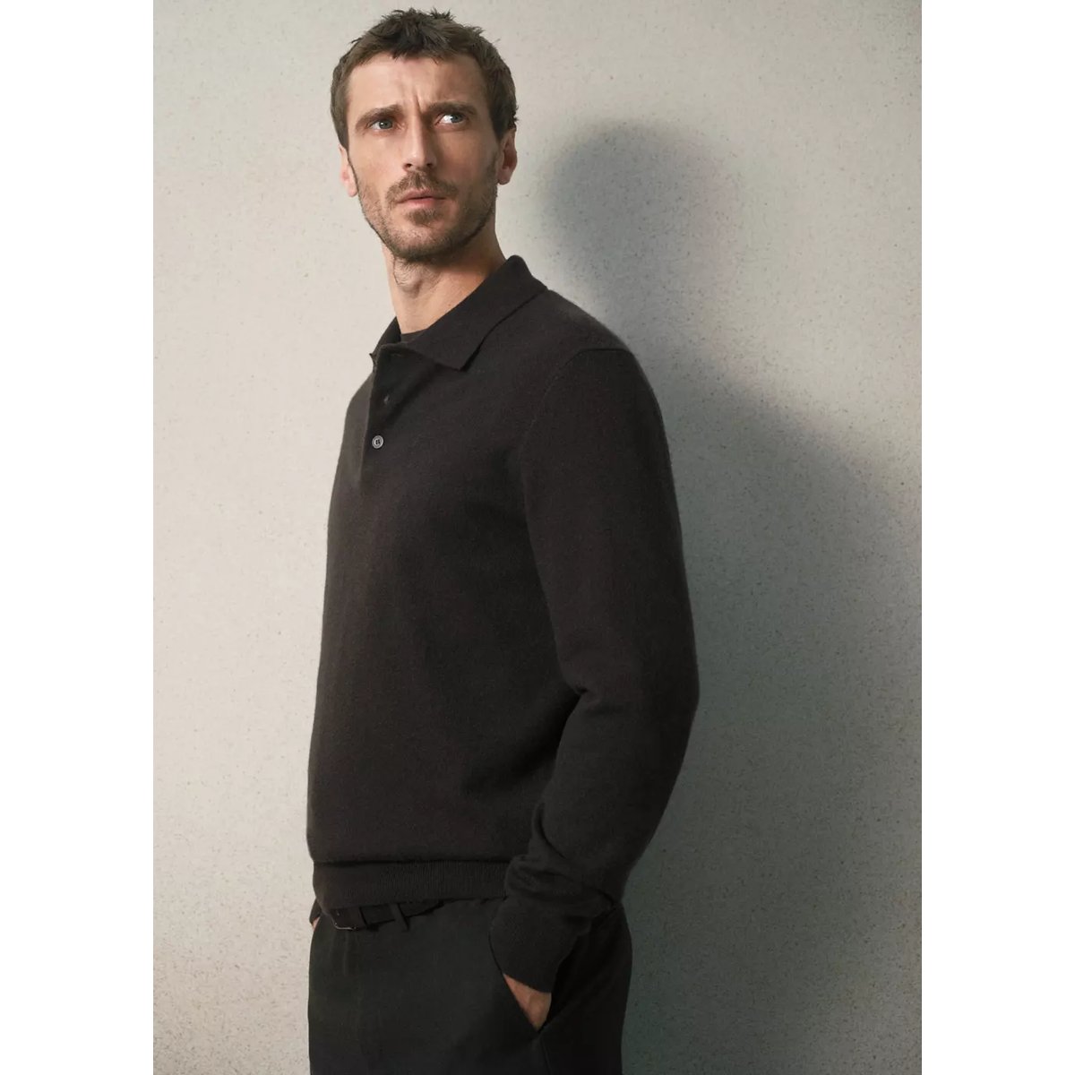 Polo en jersey 100 % cachemire à boutons chocolat, MANGO MAN