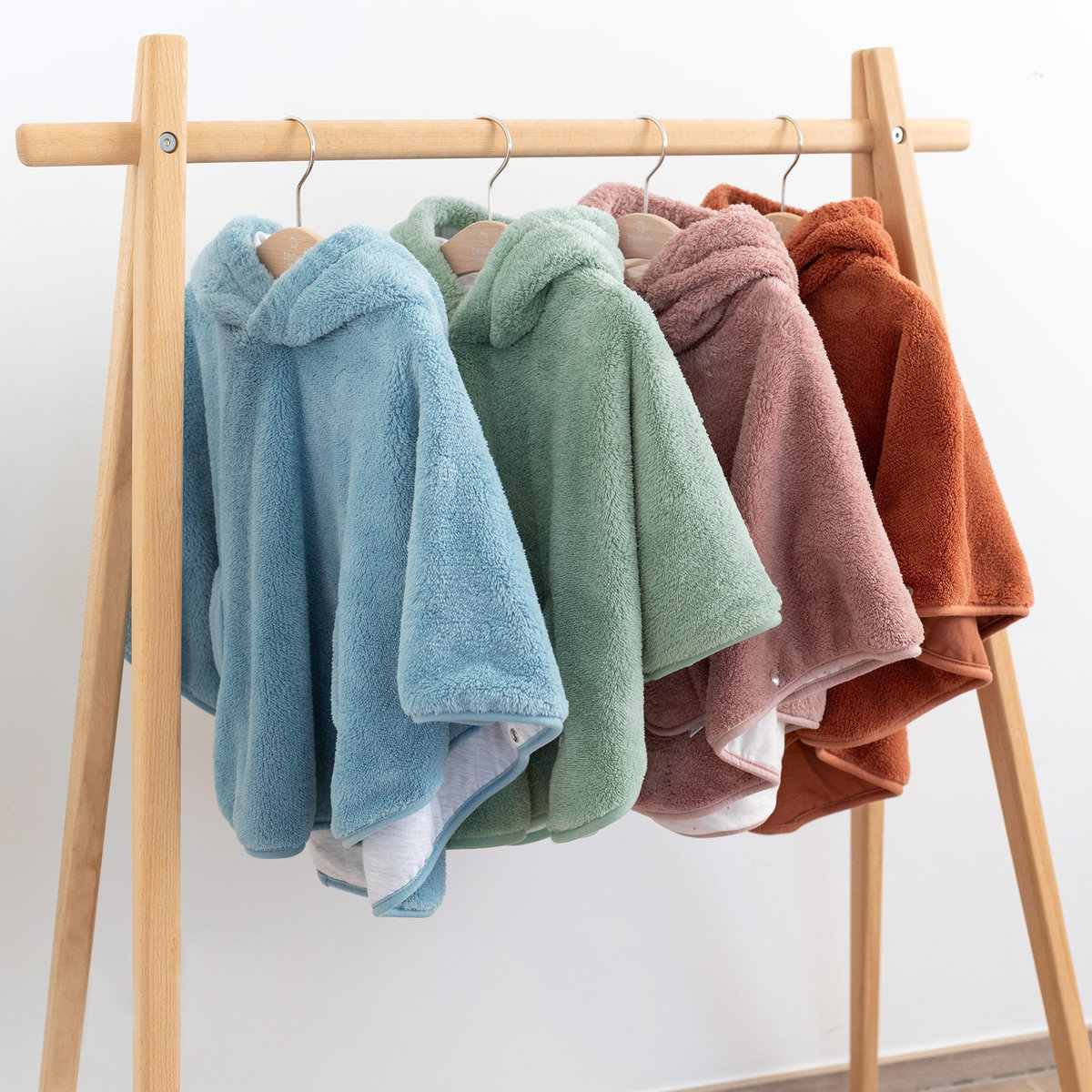 Poncho de voyage bébé pour siège auto - Moelleux douceur turquoise, BEMINI