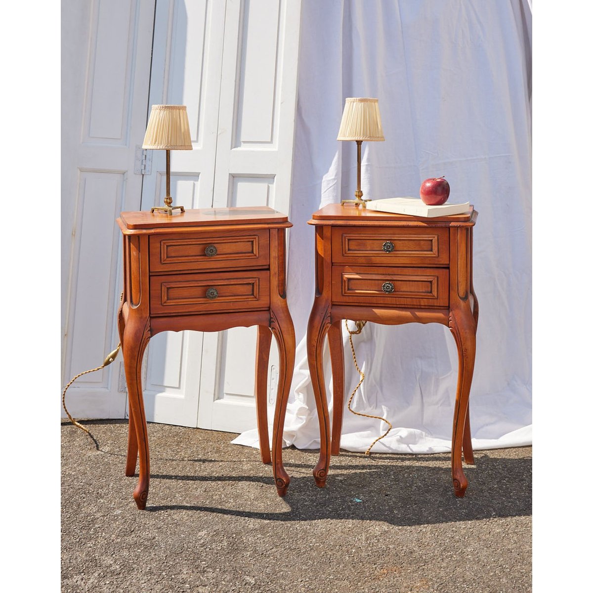 Paire de chevets ancien Odile N°1476 - Bon état bois clair, DEBONGOUT