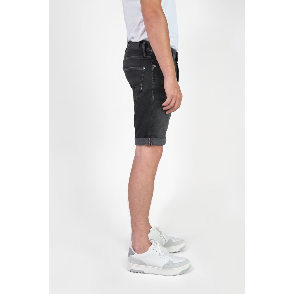 Bermuda short en jeans JOGG black / black, LE TEMPS DES CERISES