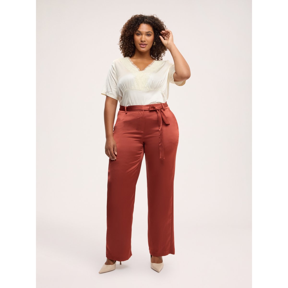 Pantalon en satin avec ceinture marron, FIORELLA RUBINO