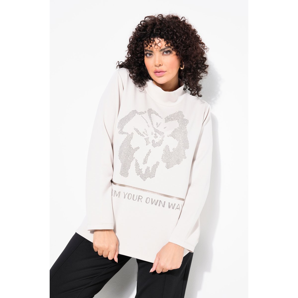 Sweat-shirt à motif floral gris beige, ULLA POPKEN