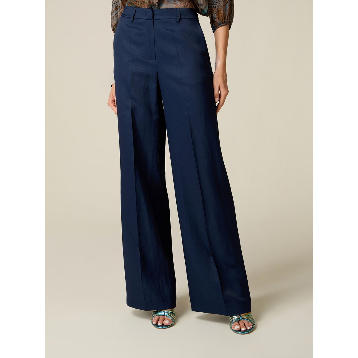 Pantalon palazzo bleu, OLTRE