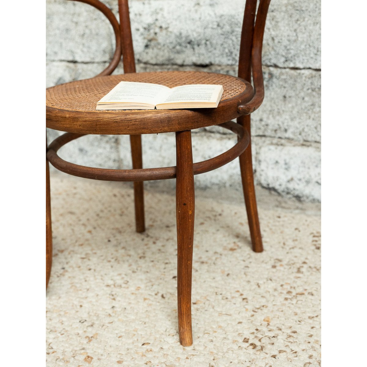Fauteuil administratif Ernest N°1546 - Bon état bois foncé, DEBONGOUT