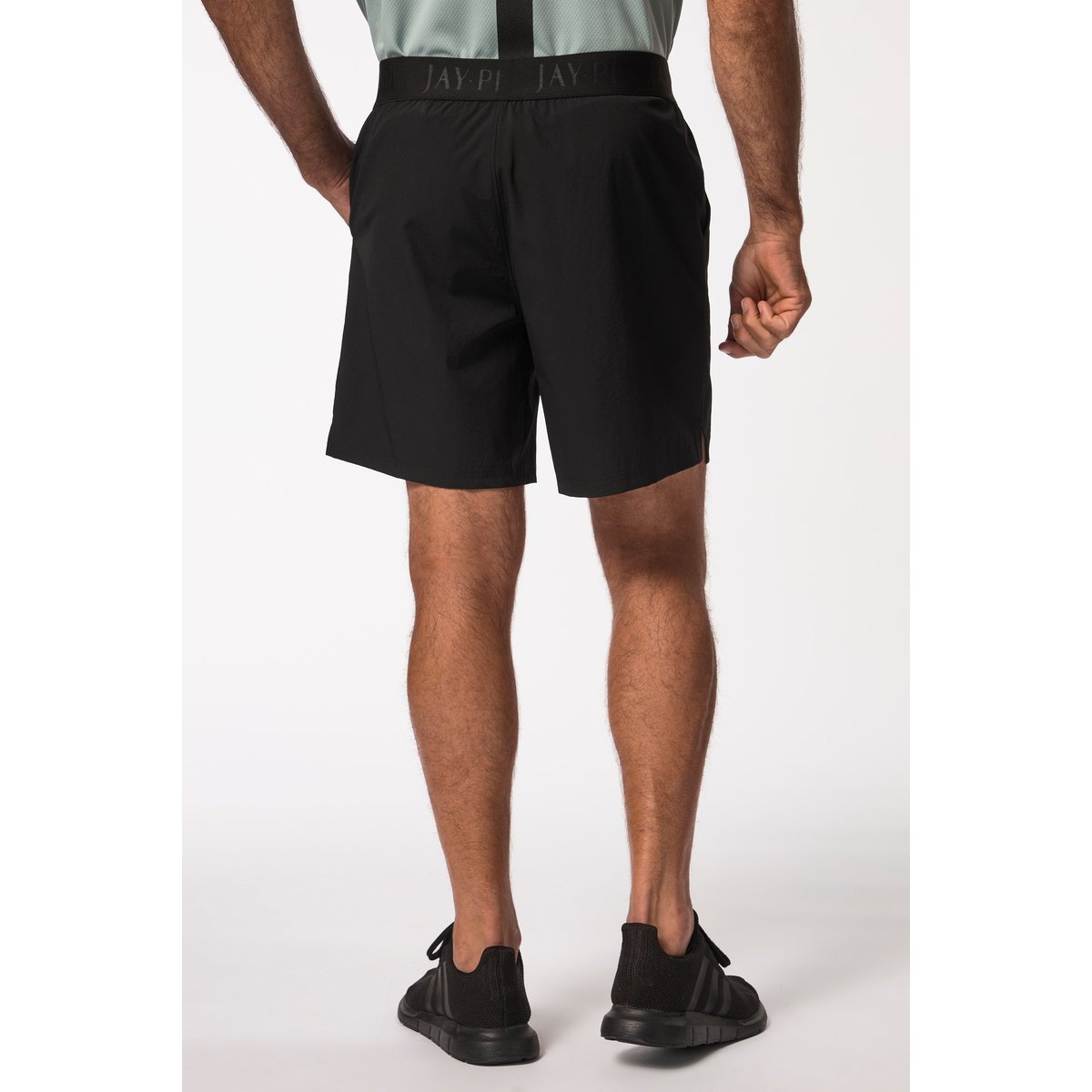 Short de sport FLEXNAMIC® noir, JP1880