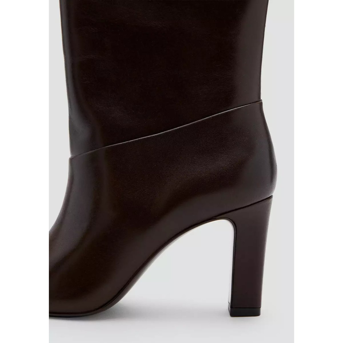 Bottes à talons en cuir bordeaux, MANGO