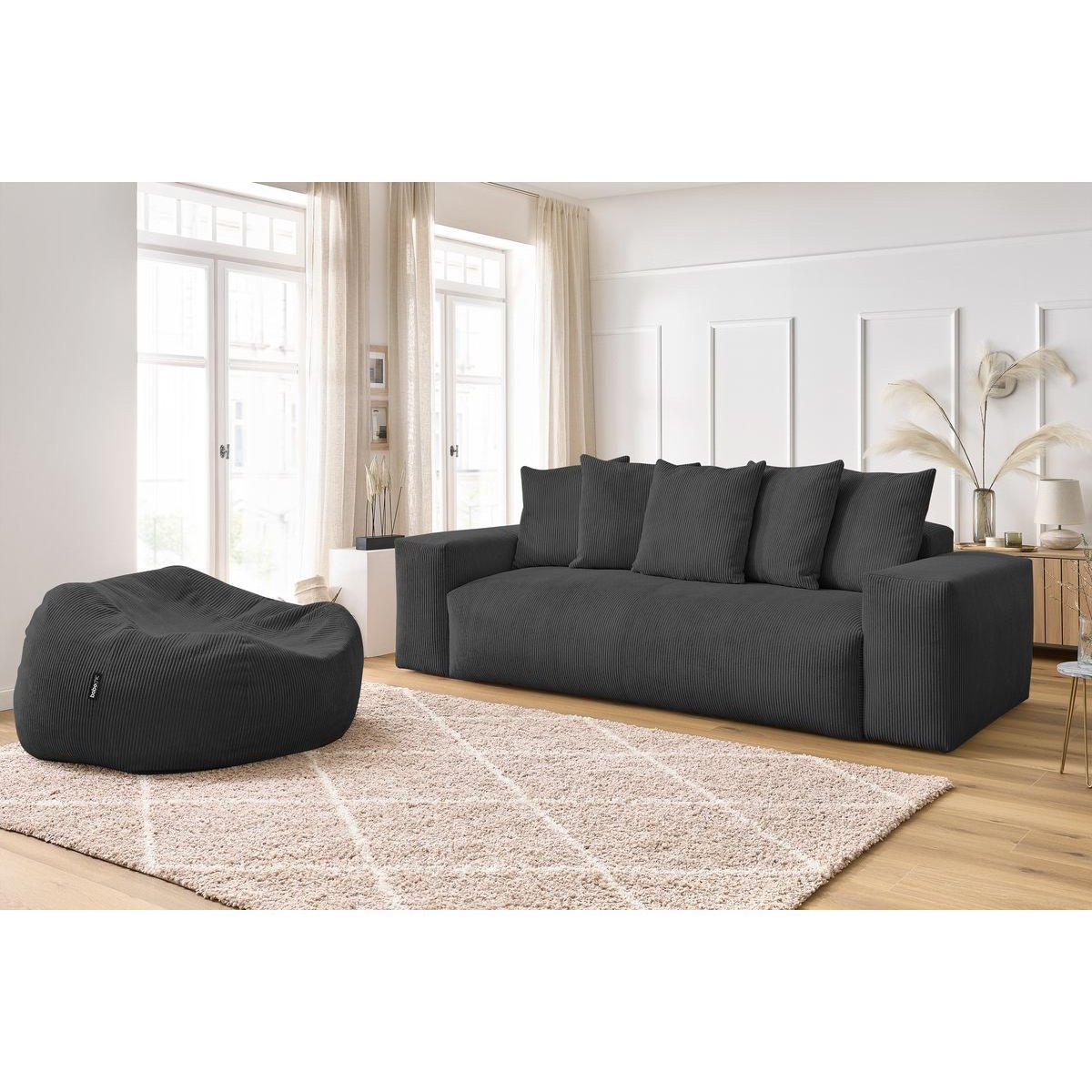 Canapé droit fixe 4 places en velours côtelé avec pouf, VOLTAIRE gris foncé, BOBOCHIC