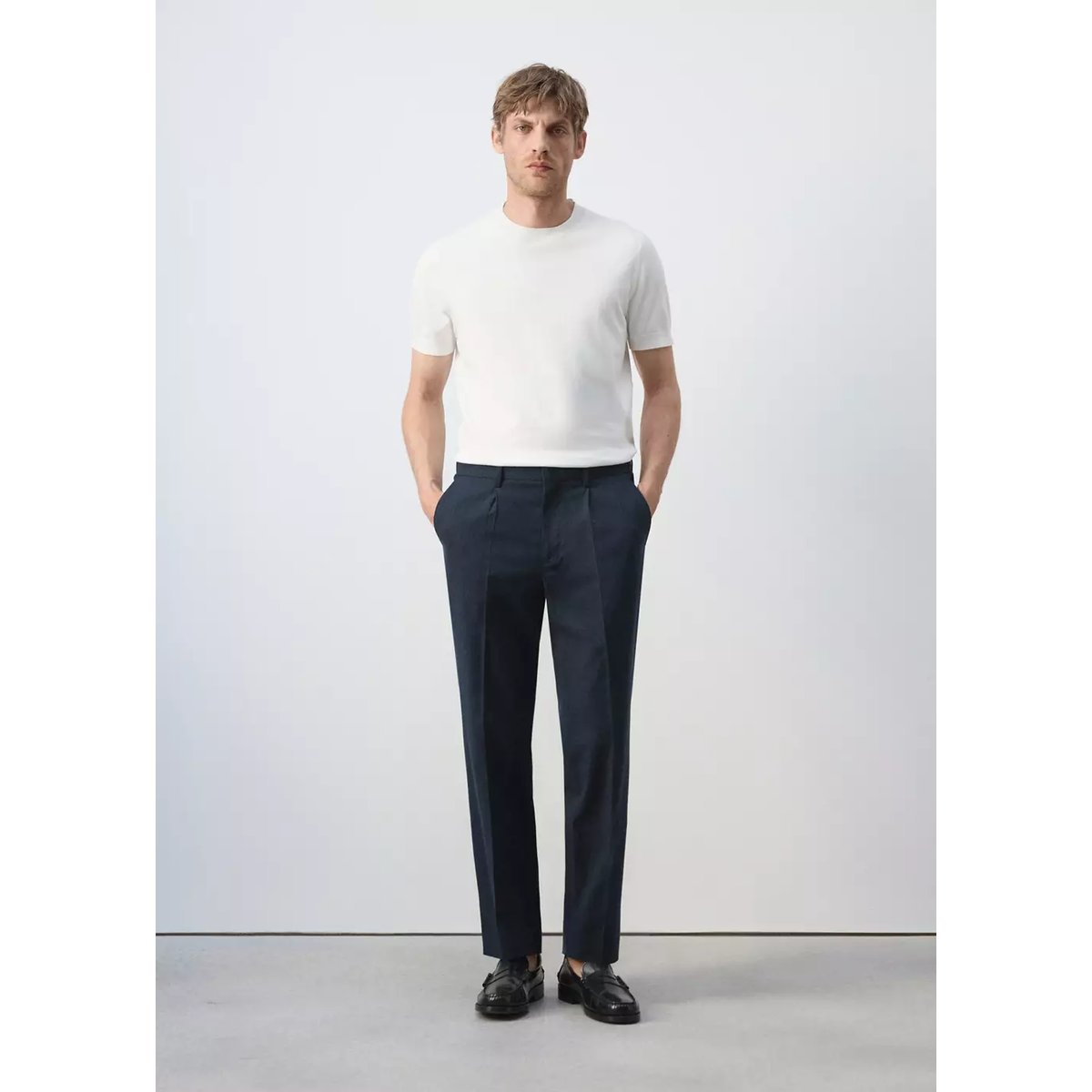 Pantalon slim-fit mélange de lin lyocell bleu marine, MANGO MAN