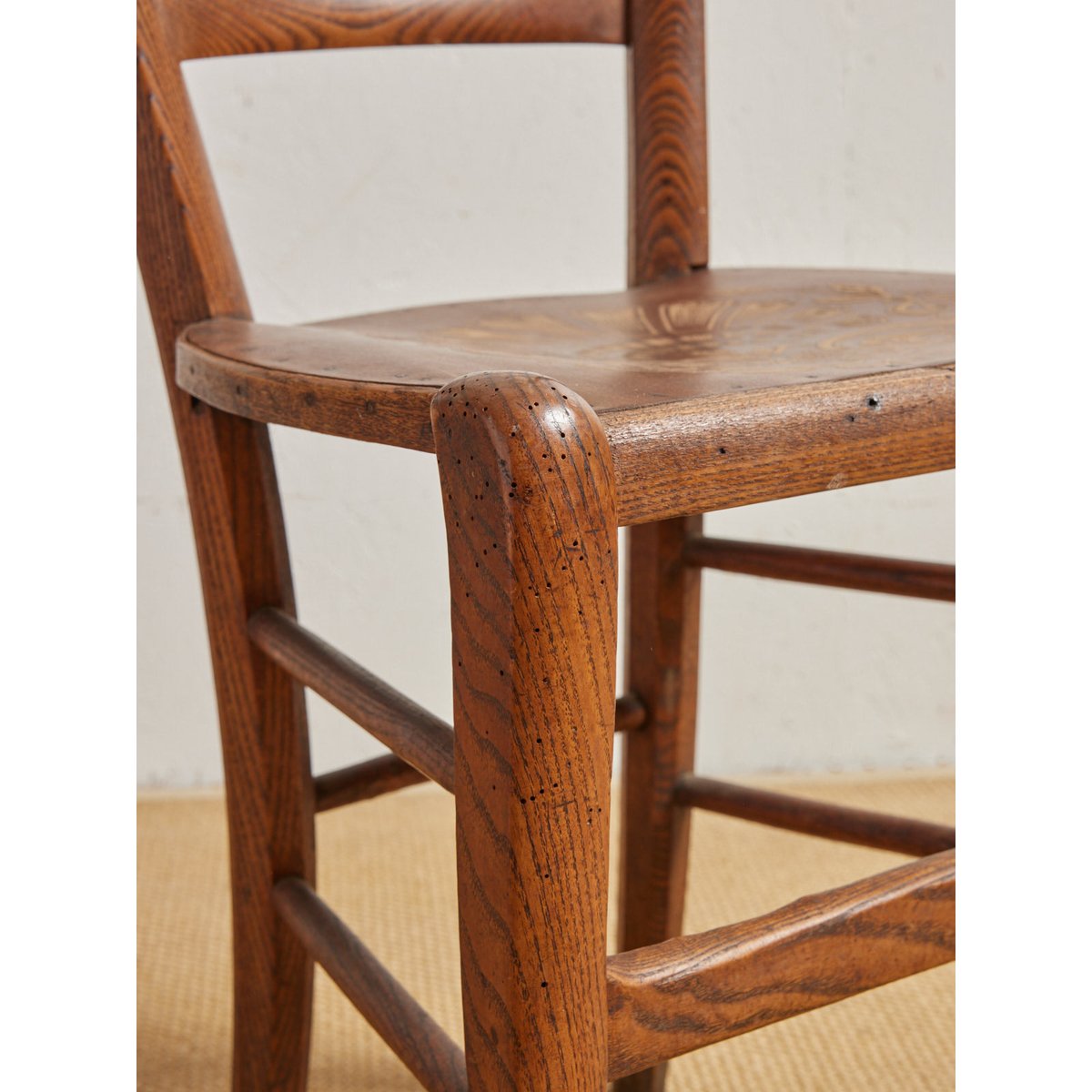 Lot de 4 chaises en bois Claude N°816 - Bon état bois, DEBONGOUT