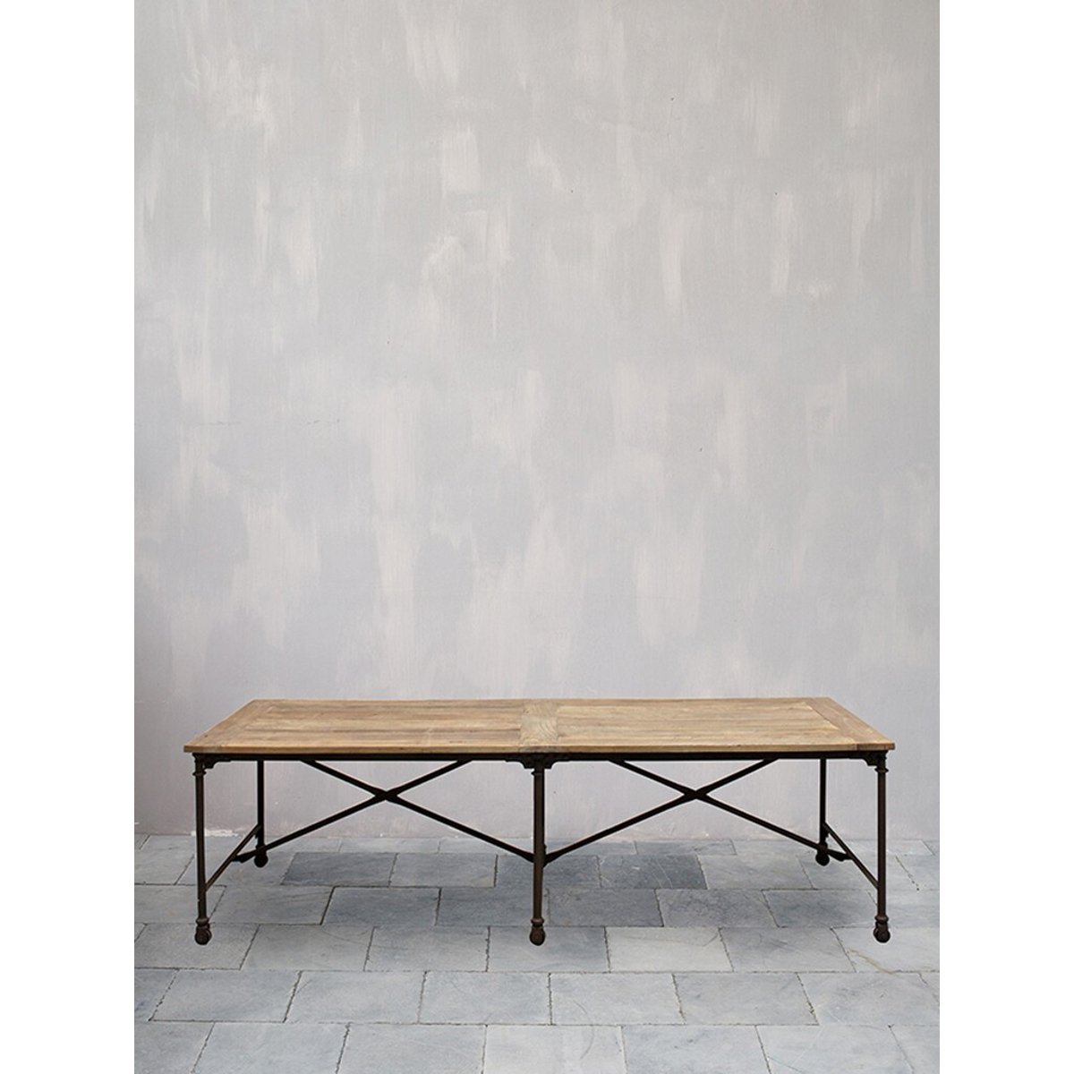 Table de tapissier en fer et orme WINDSOR bois foncé, CHEHOMA