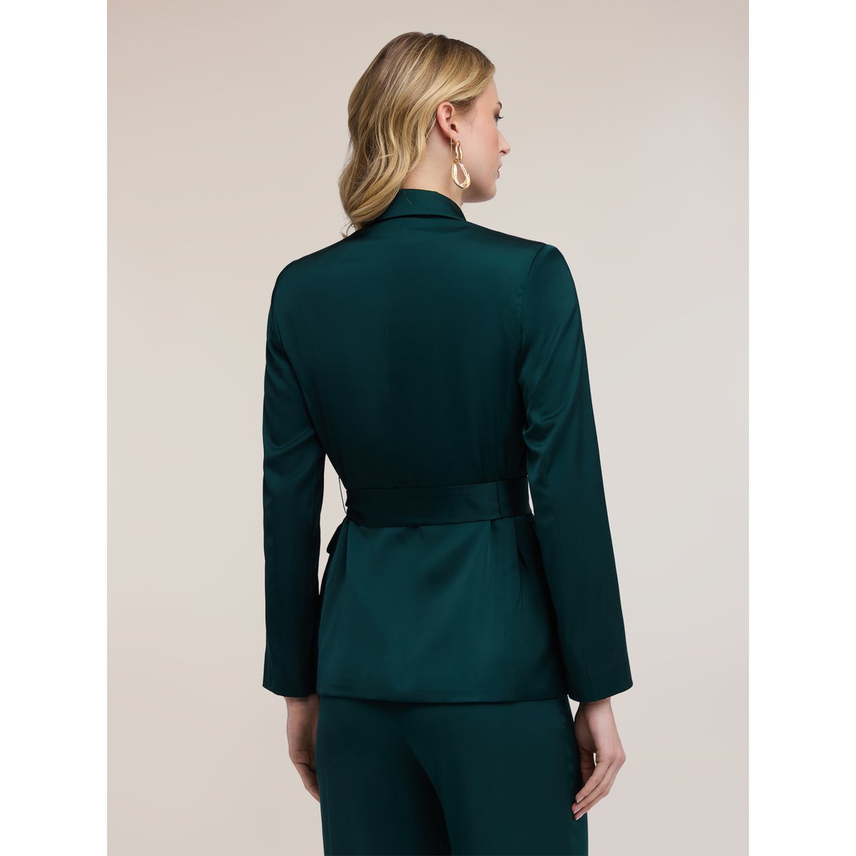 Veste avec ceinture vert, MOTIVI