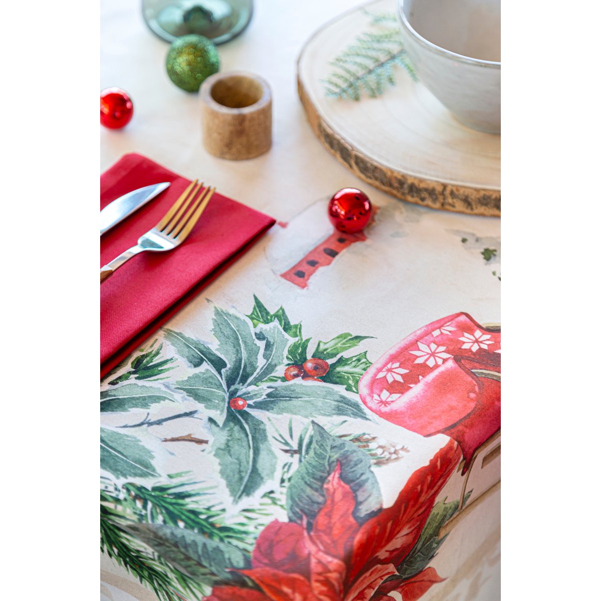Nappe de NOËL CHAMONIX beige/rouge, NAF NAF HOME