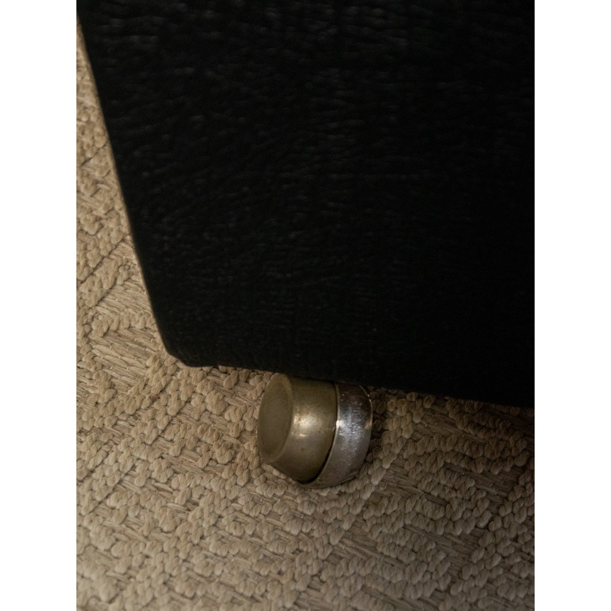 Paire de fauteuils noirs Jakob N°641 - Bon état noir, DEBONGOUT