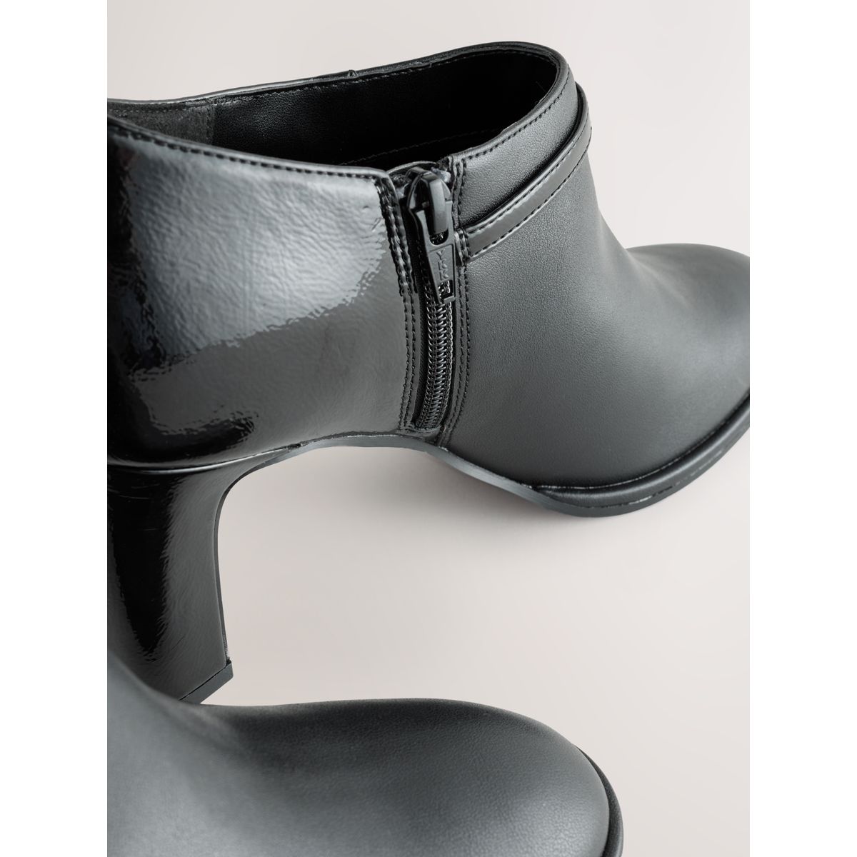 Bottes à boucle avec bout rond et talon carré noir, NEXT