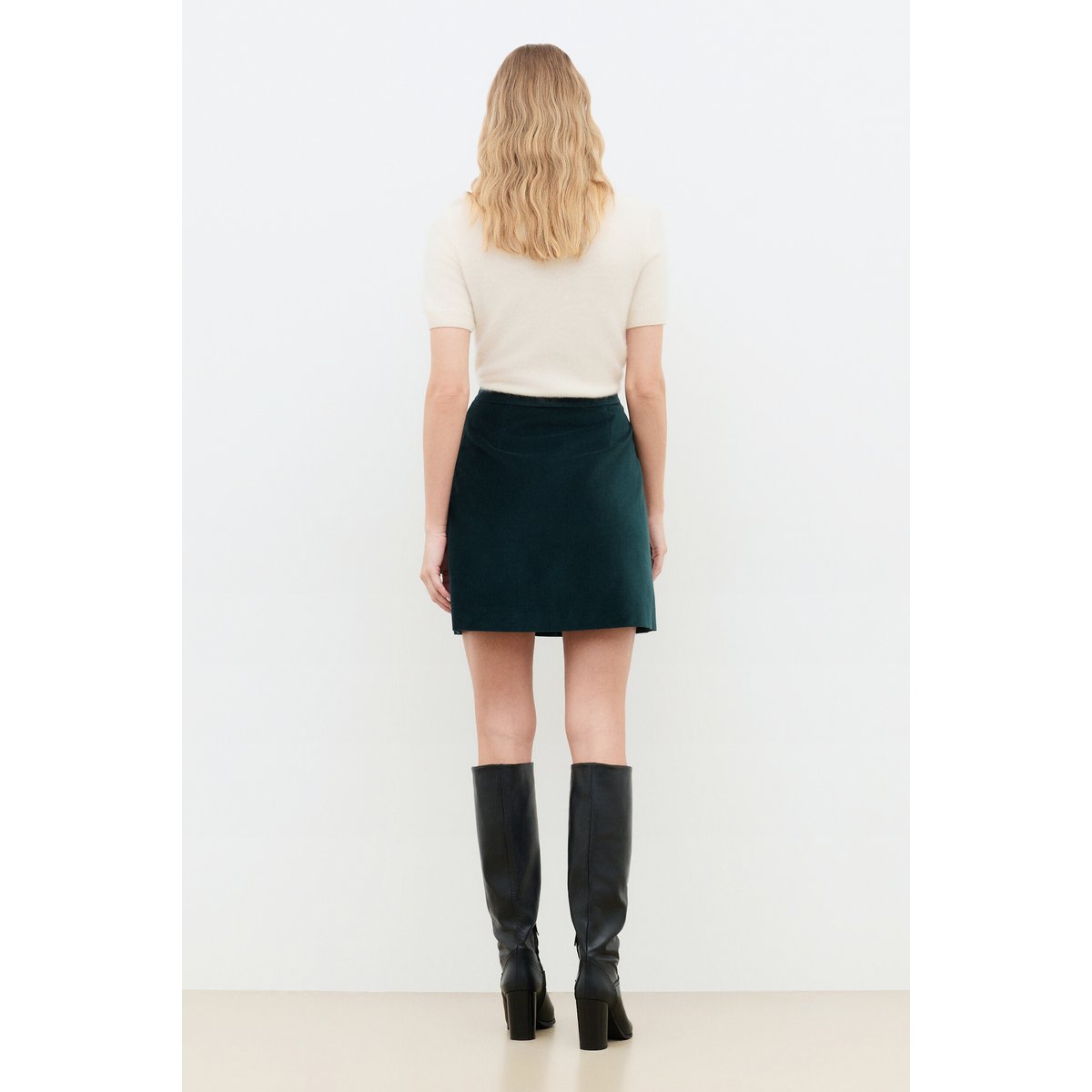 Jupe courte en velours JODA vert canard, CAROLL