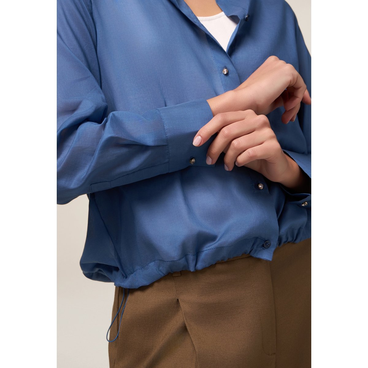 Chemise avec cordon de serrage au bas bleu, OLTRE