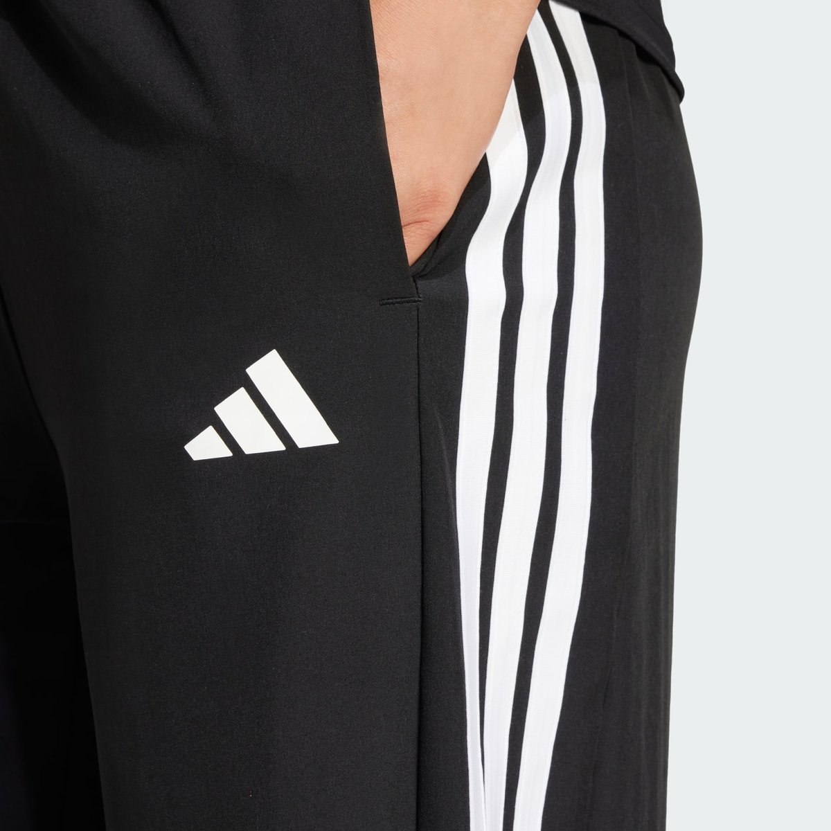 Pantalon Toile 3 Bandes Train Essentials Pantalon Toile 3 Bandes Train Essentials black / white, adidas Performance