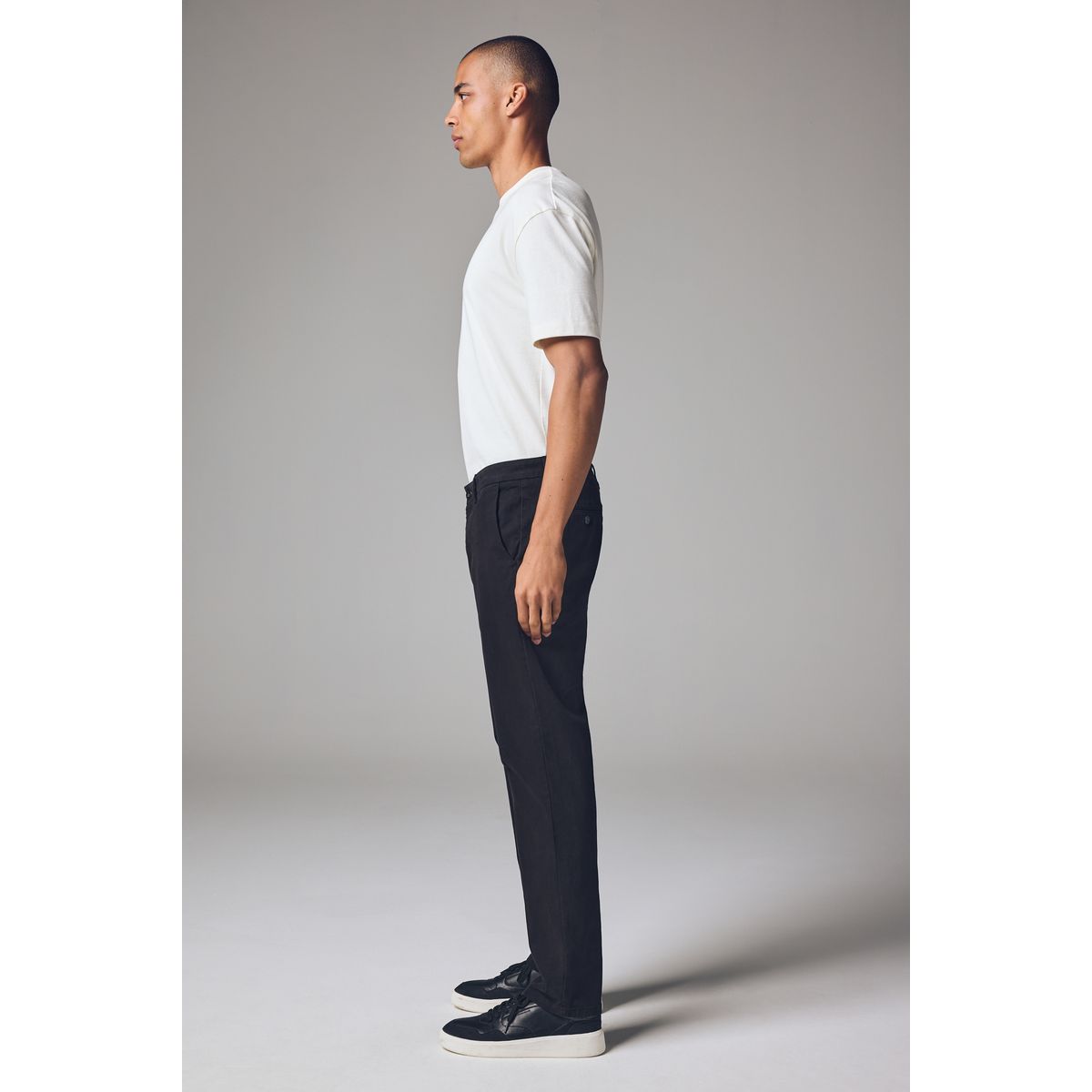 Pantalon chino slim doux haut de gamme noir, NEXT