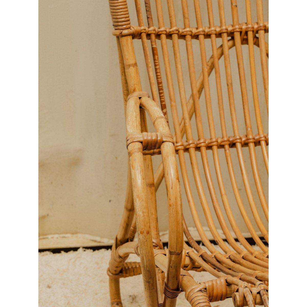 Fauteuil en rotin Ernest N°1046 - Bon état bois clair, DEBONGOUT