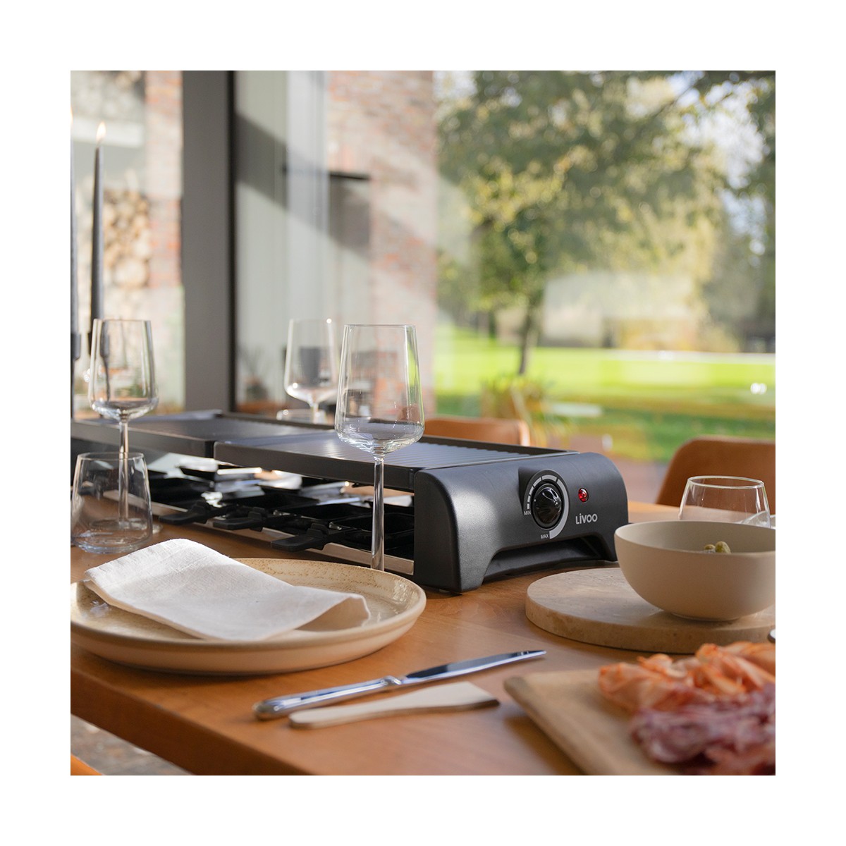 Appareil à raclette 12 personnes DOC185 noir, LIVOO