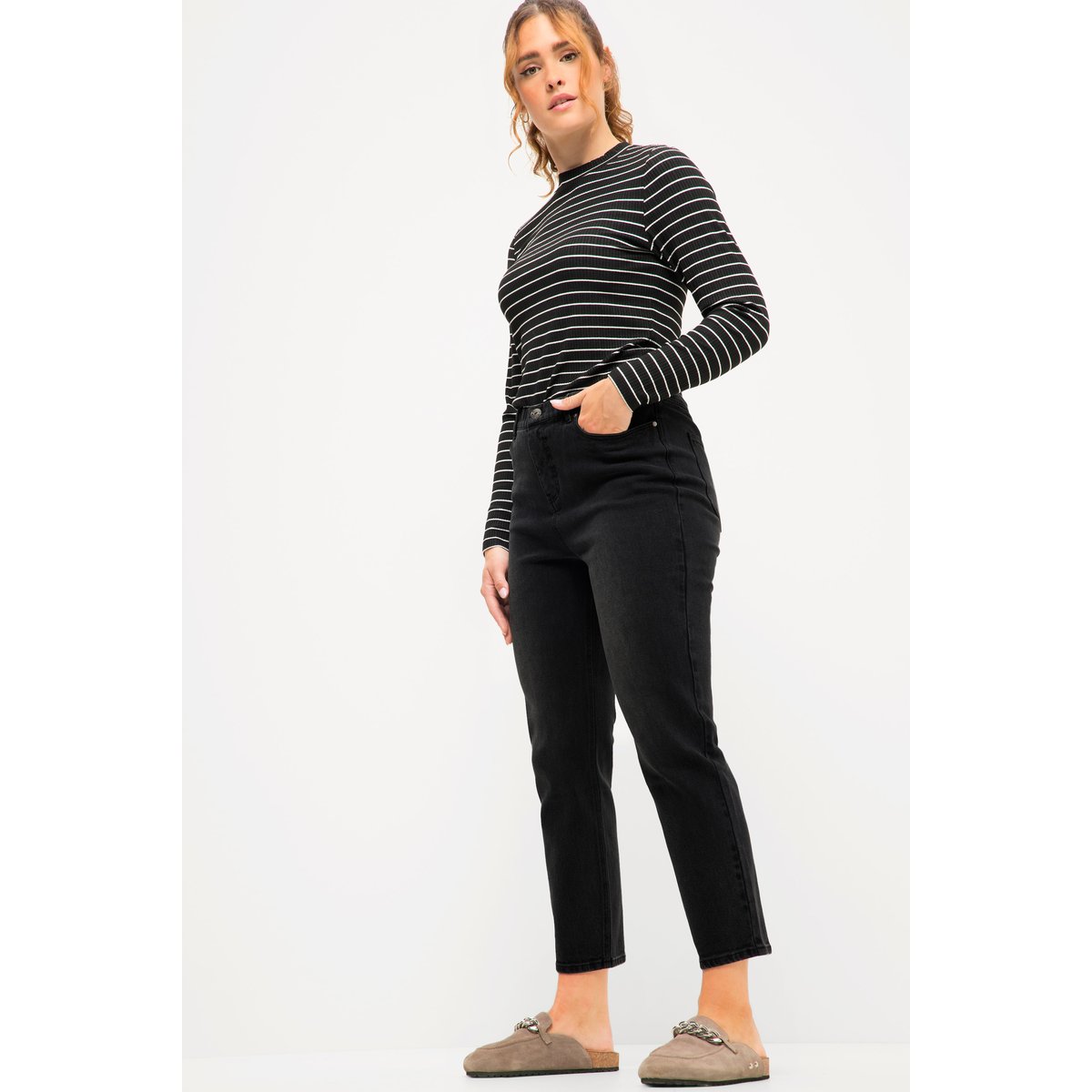 Jean Mom à taille élastique. Coupe jambes noir, STUDIO UNTOLD