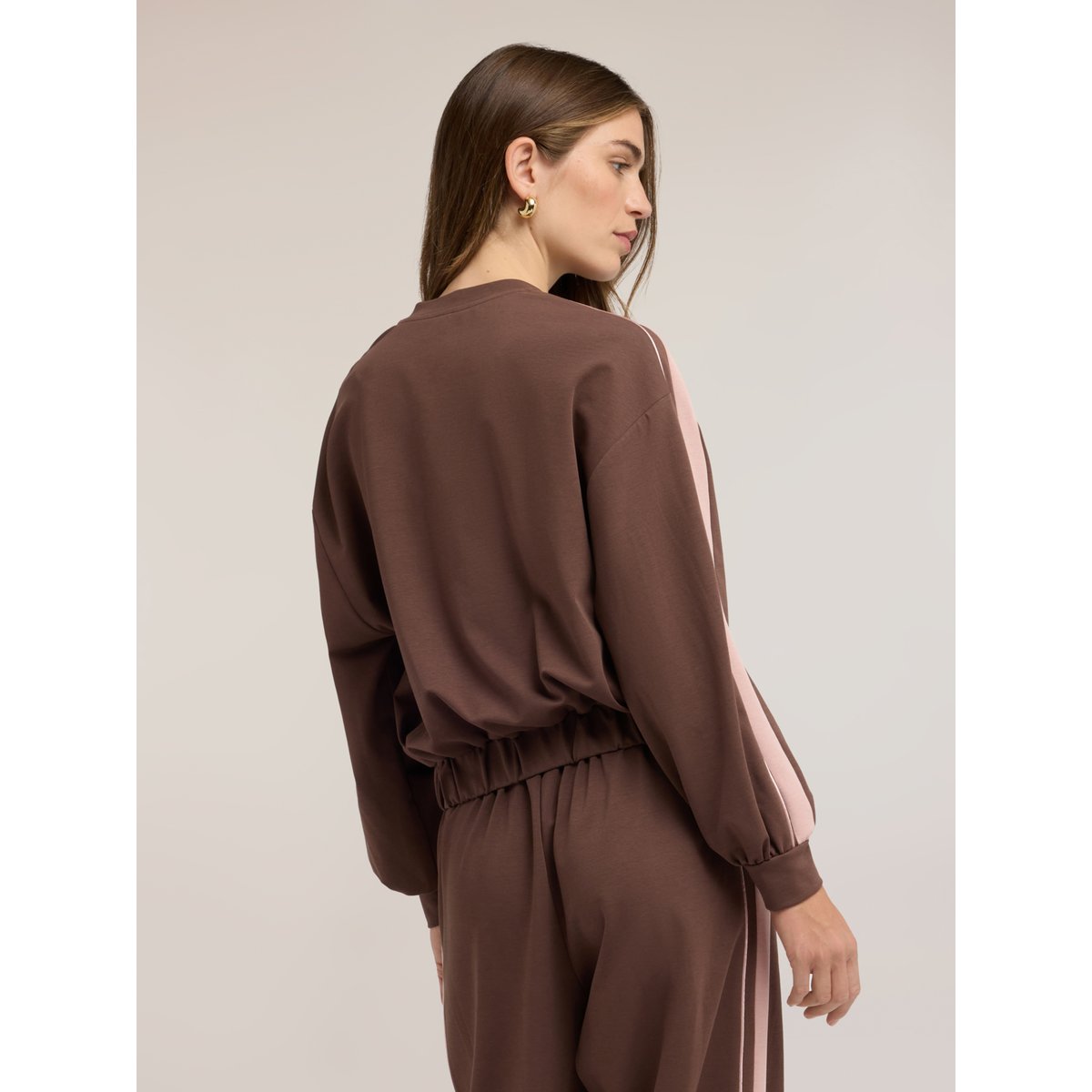 Sweat ouvert avec zip et manches raglan marron, MOTIVI
