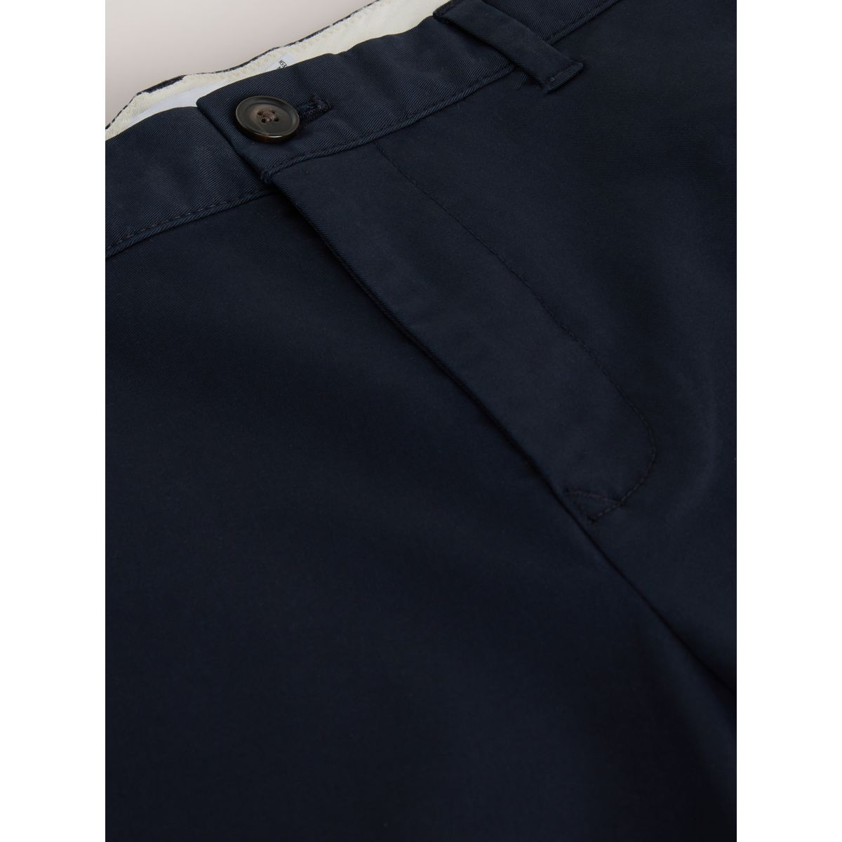 Pantalon chino stretch en coton majoritaire bleu marine, NEXT