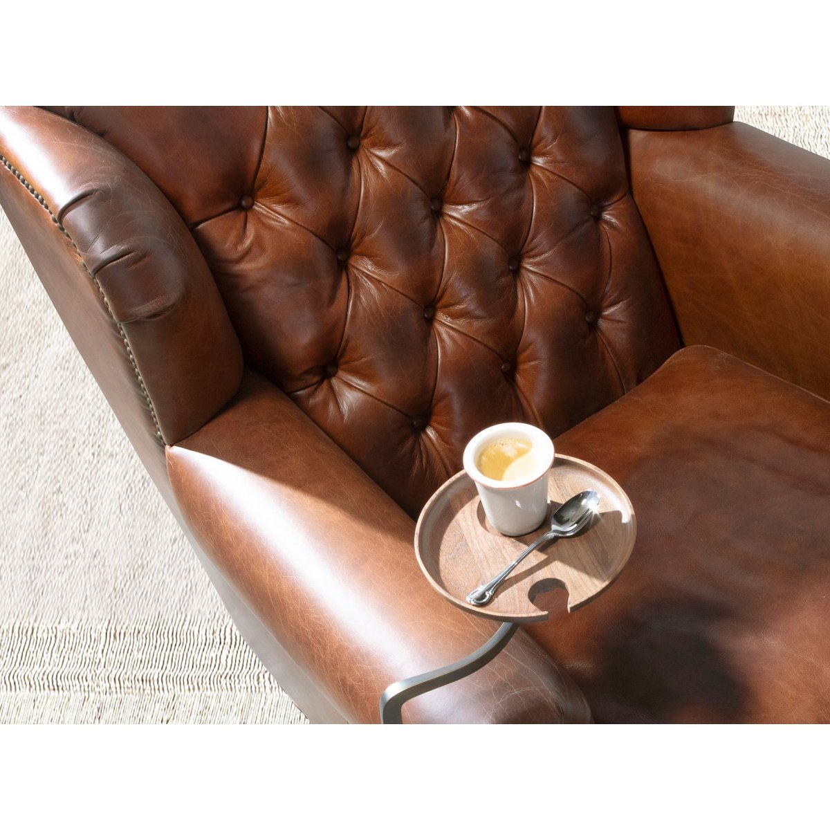 Fauteuil Chester en cuir brun cognac | acajou, ANGEL CERDA