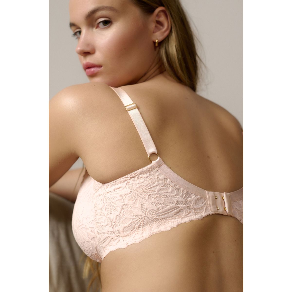 Soutien-gorge en dentelle ultra confort rose, NEXT