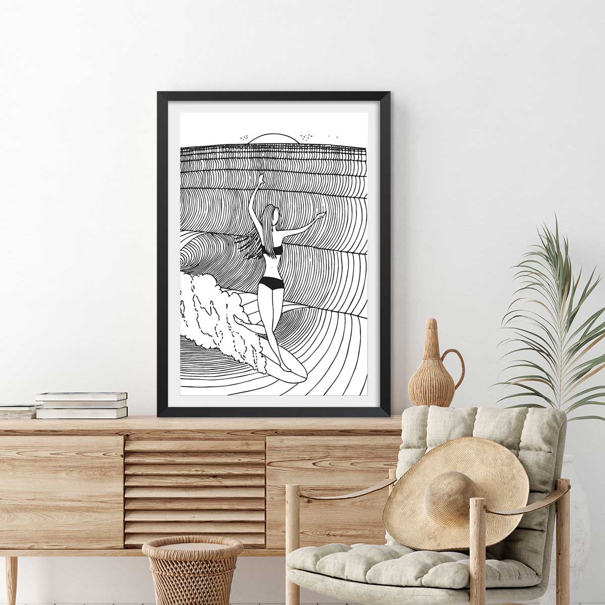 Poster surfeuse nose-riding affiche + cadre en bois - noir, HEXOA