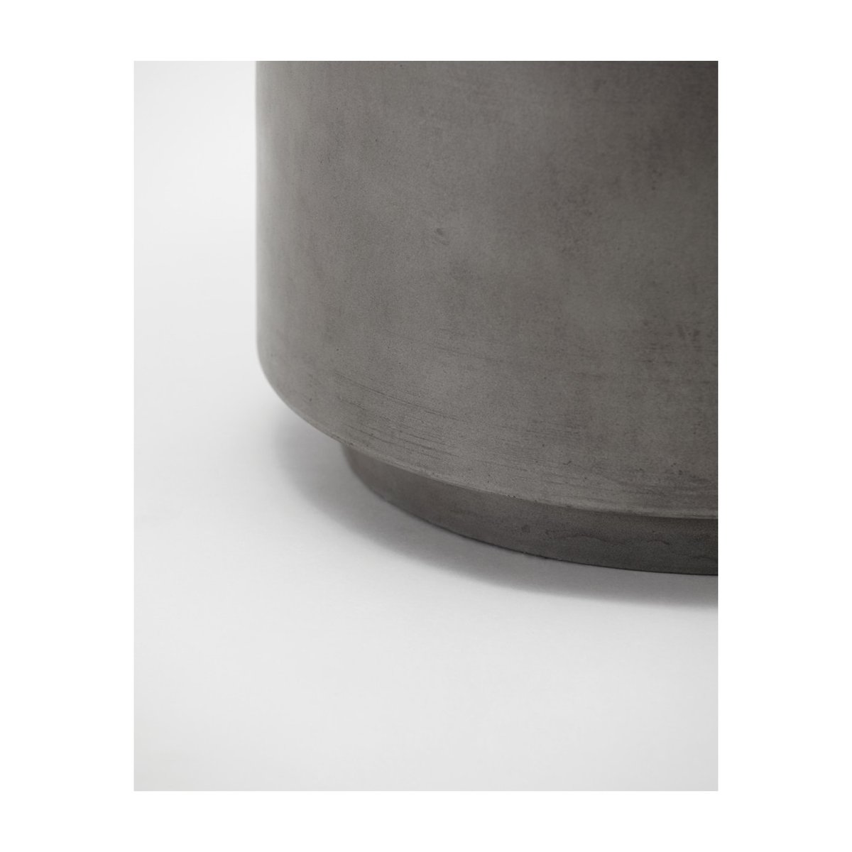 Table en béton Out h 50 cm gris, HOUSE DOCTOR