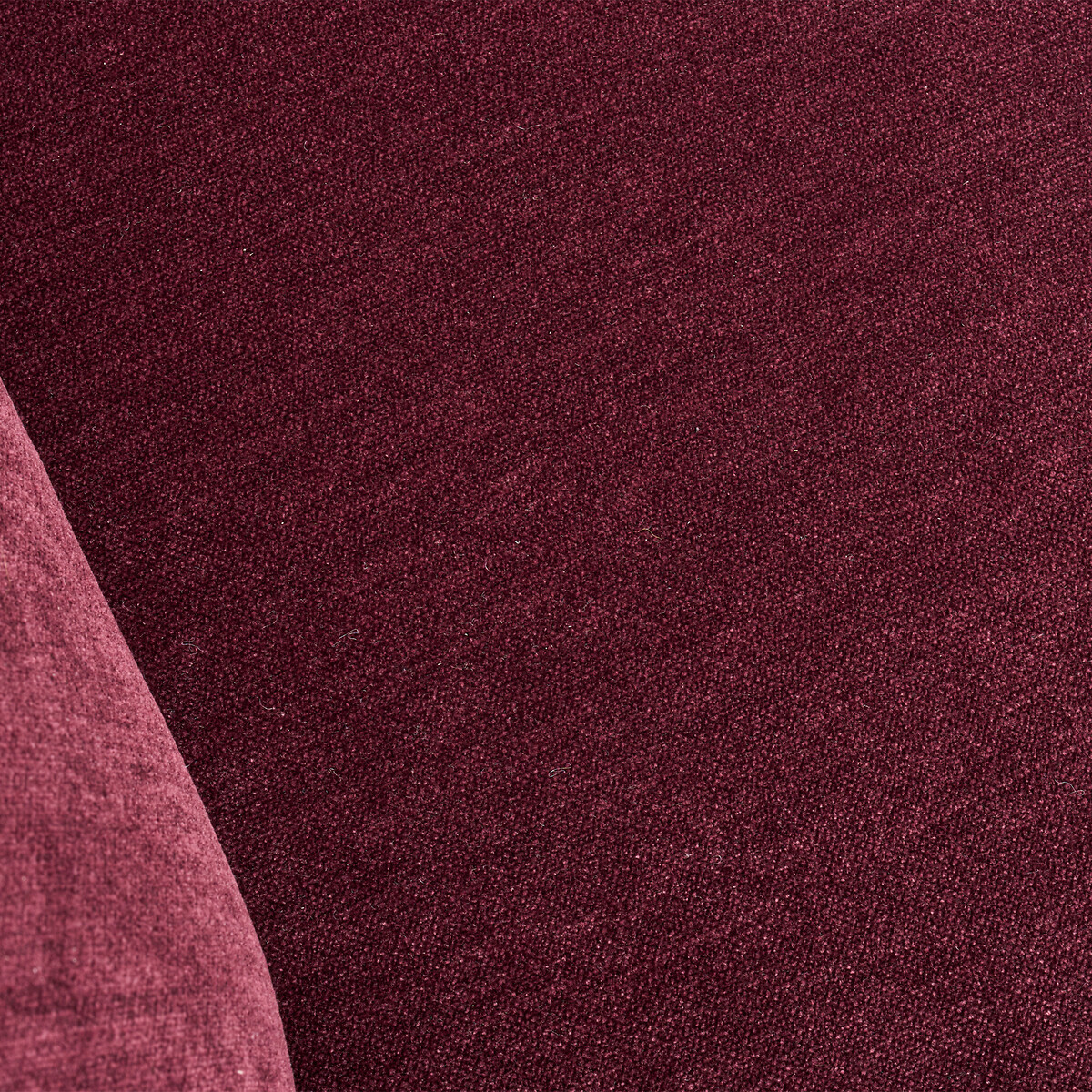 Fauteuil en velours, MODALIE, design Emmanuel Gallina rouge bordeaux, AM.PM X EMMANUEL GALLINA