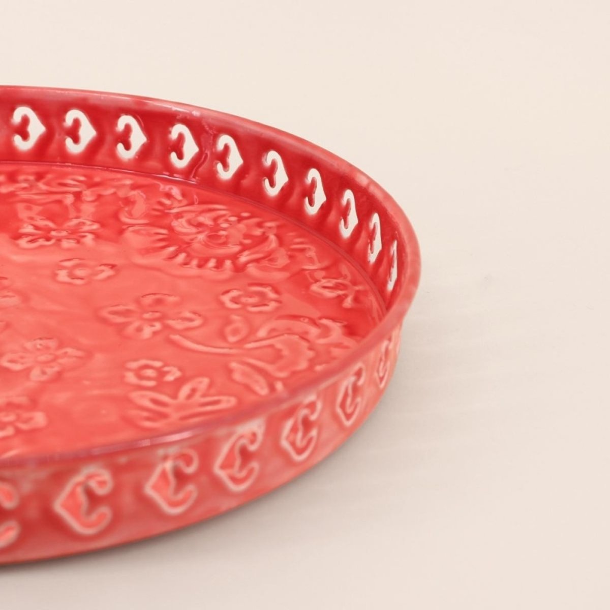 Plateau en métal avec motifs en relief rose 31cm rose, HASHTAG DECO