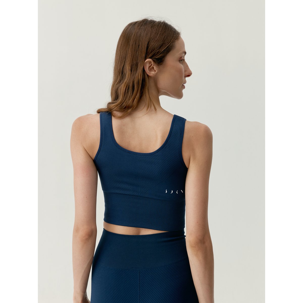 Brassière de sport femme Kitanda maintien moyen bretelles coussinets amovibles bleu marin, BORN