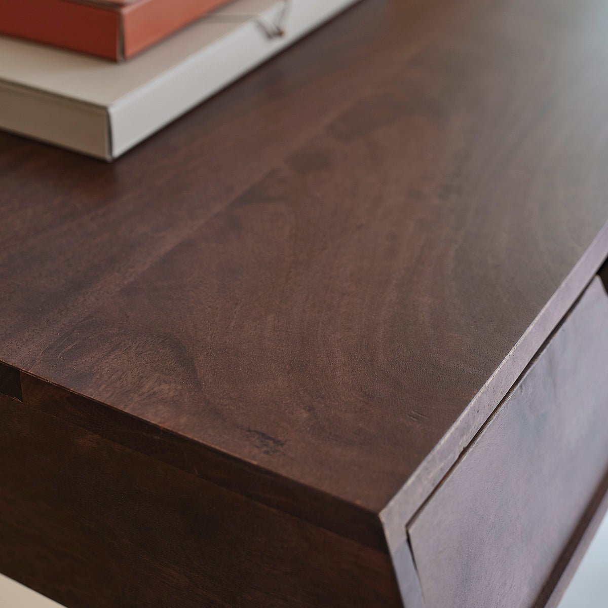 Bureau en bois de manguier 140 cm 3 tiroirs CAMERON marron, BERAH GETAH