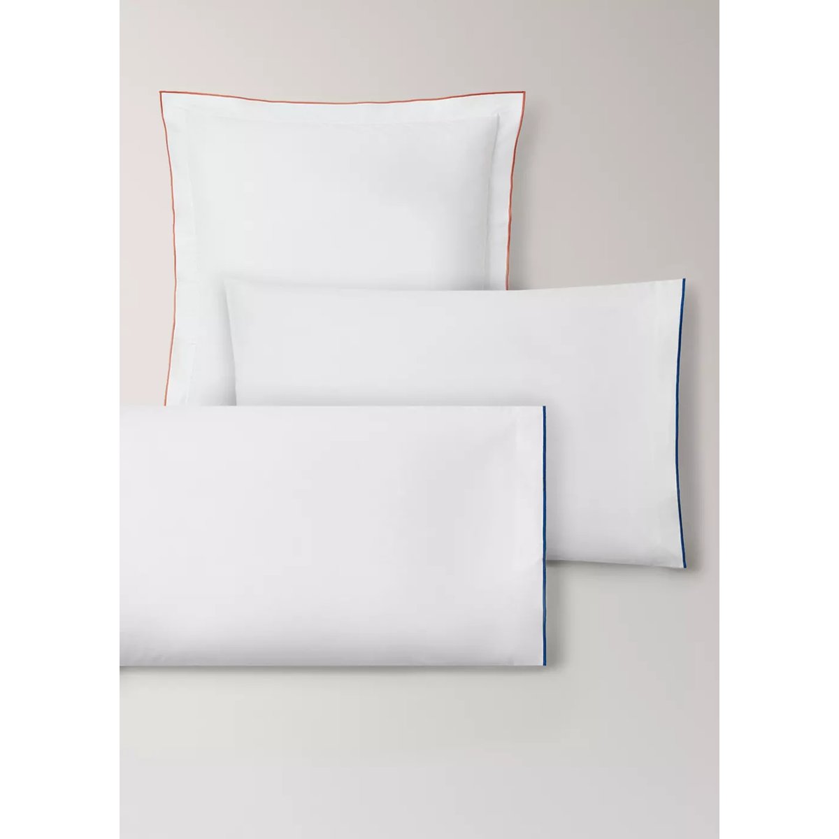 Deux taies d'oreiller percale de coton 200 fils overlock contraste 50x75 cm bleu encre, MANGO HOME