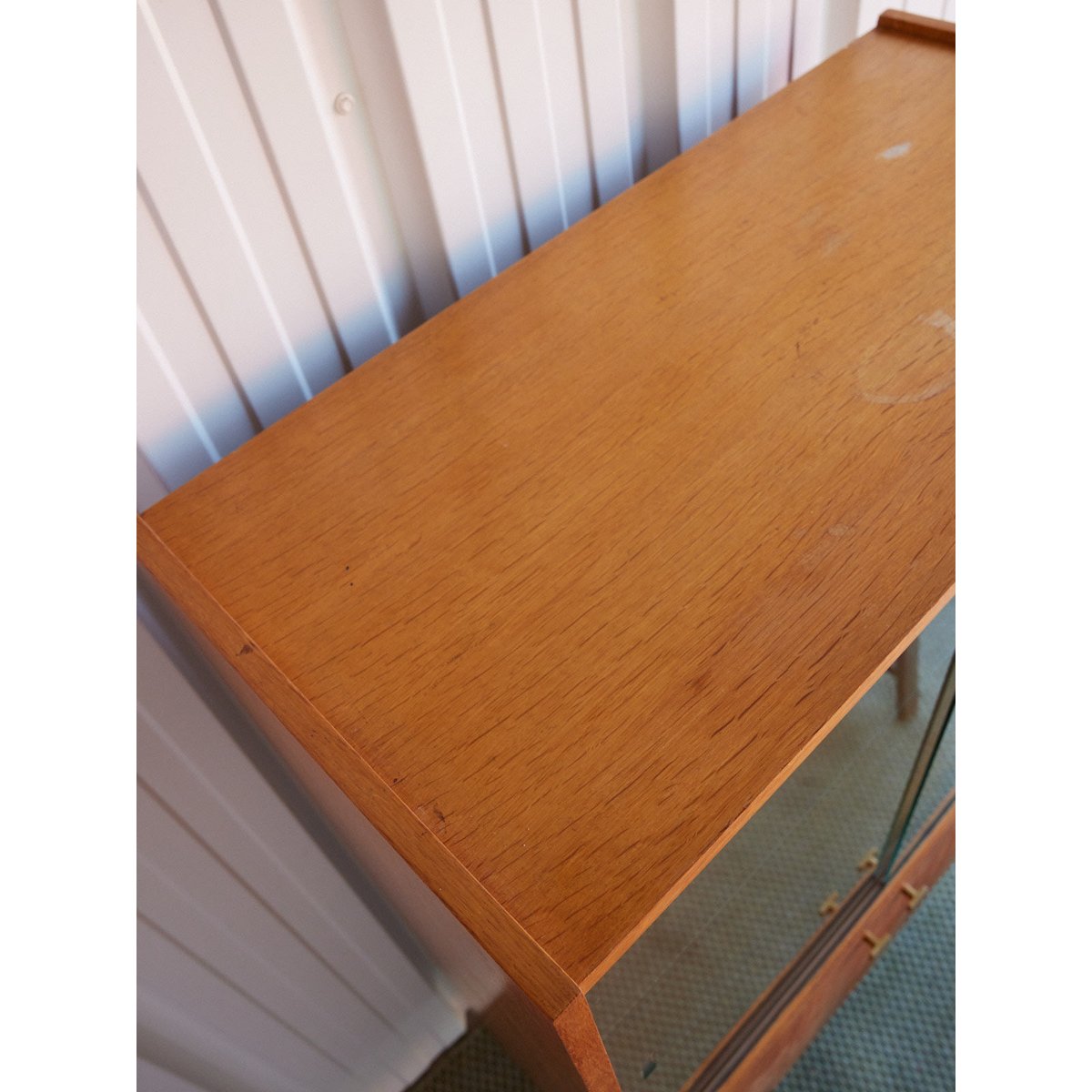 Vitrine scandinave en bois Victoria N°1352 - Bon état bois clair, DEBONGOUT