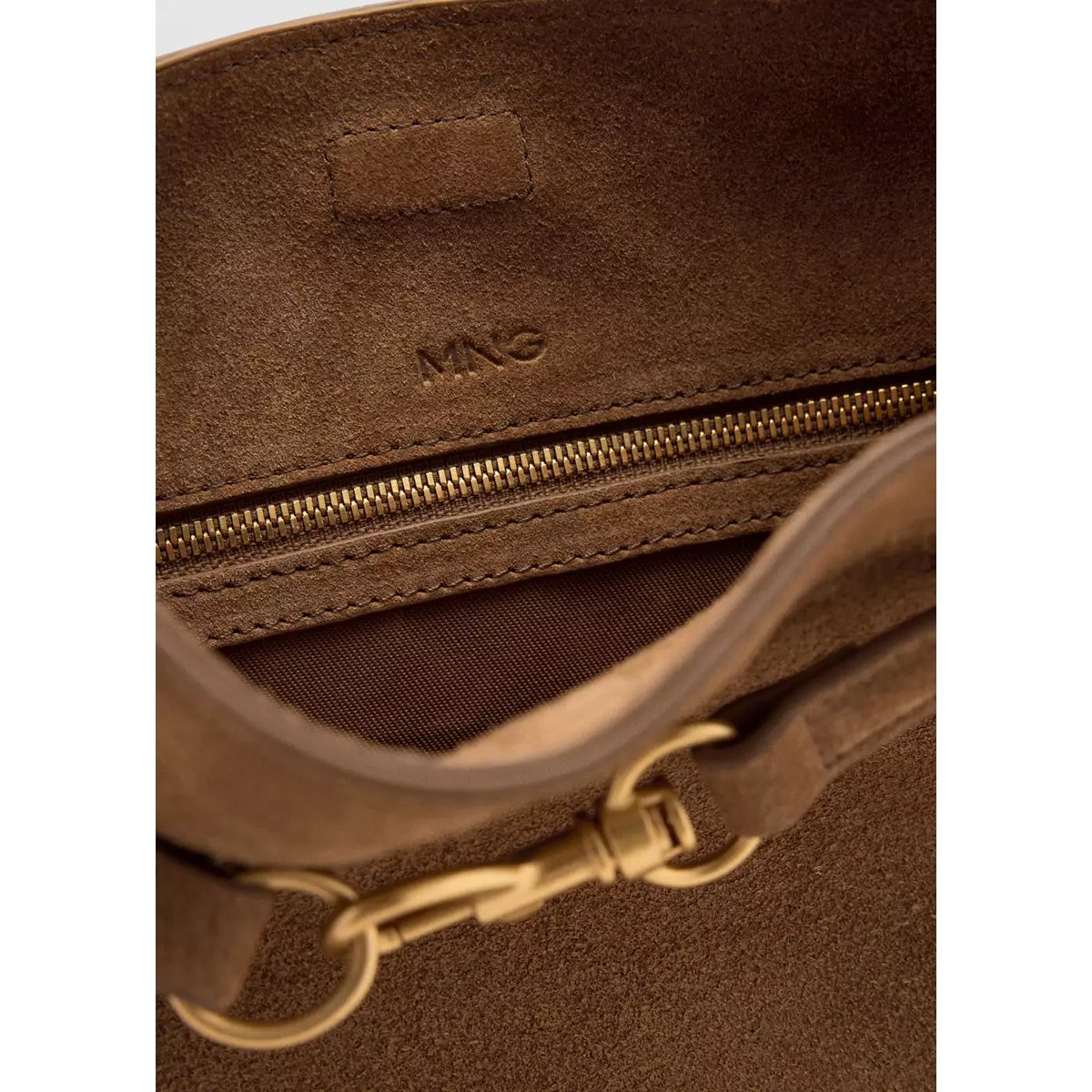Sac seau en cuir suédé avec détail équestre marron moyen, MANGO
