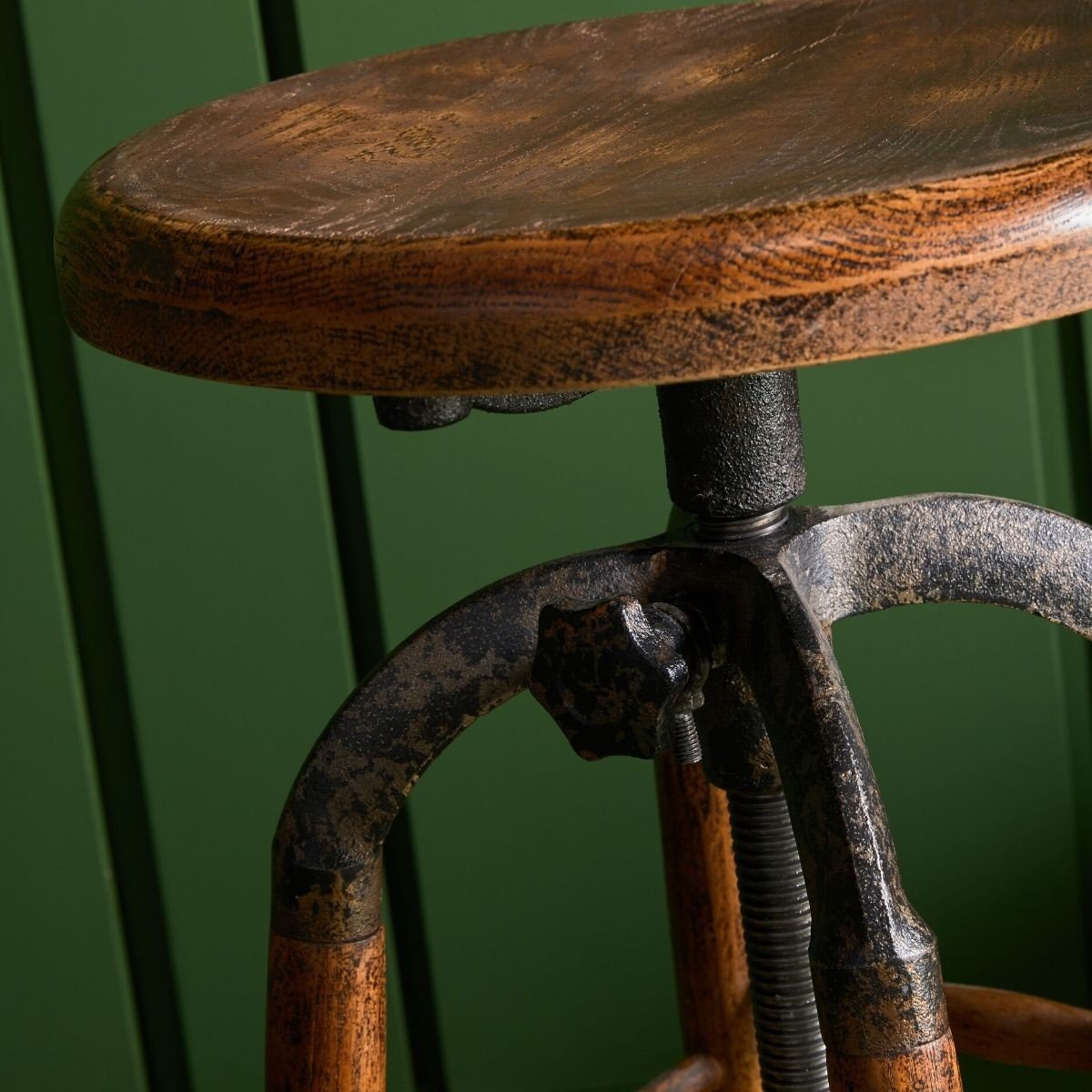Tabouret de bar en chêne massif et métal bois foncé, SIGNATURE