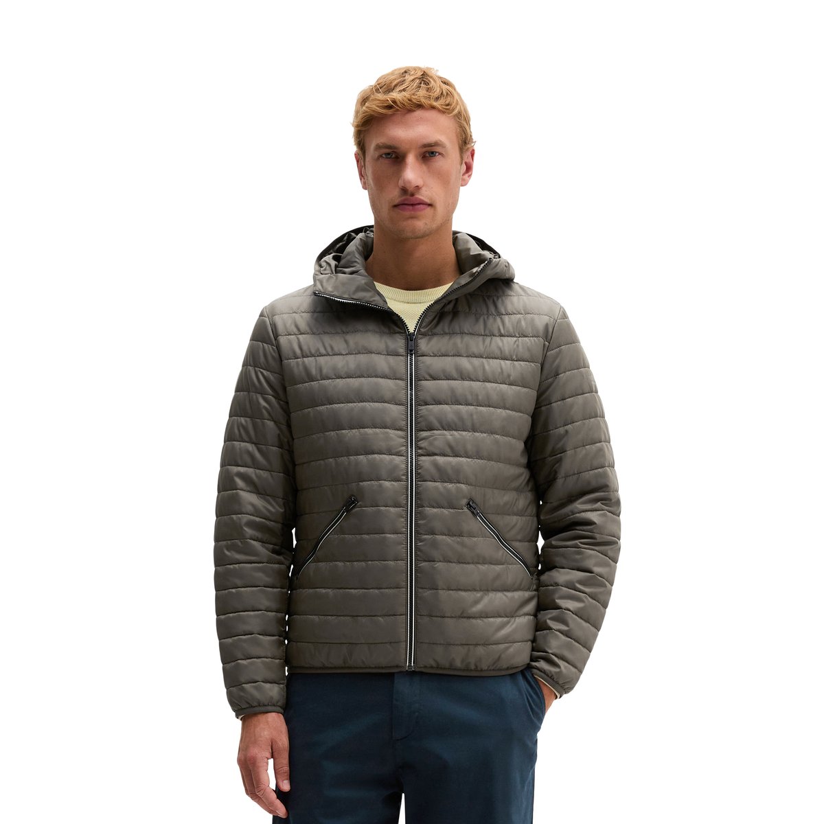 Veste matelassée à capuche, coupe classique avec un léger rembourrage en Unifi REPREVE® marron, MARC O'POLO