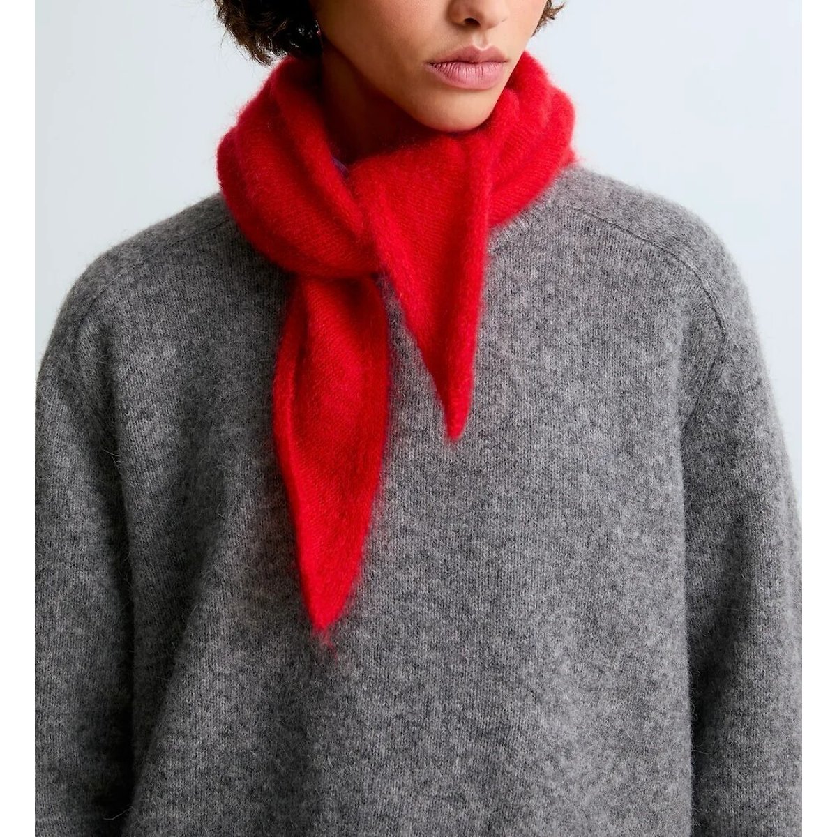 Écharpe triangulaire rayée en mohair majoritaire, Jenna rouge, SURPRISE
