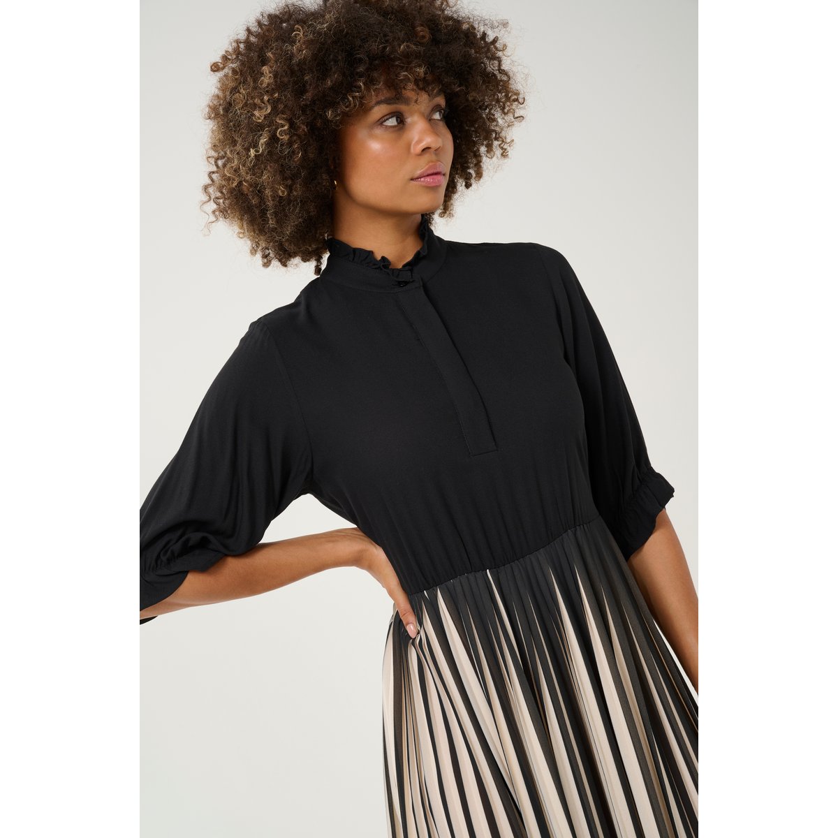 Robe noir, CULTURE