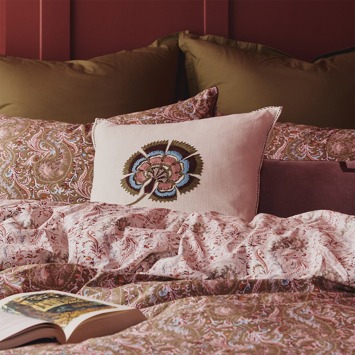 Housse de coussin en coton ecru, TALMA a motif, DESFORGES