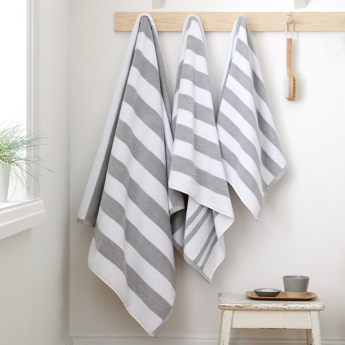 Reversible Stripe Cotton Jacquard Bath Sheet grey, BIANCA FINE LINENS